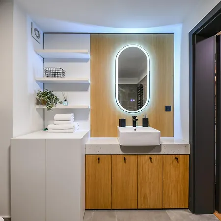 Apartment Peaceful W Terrace Cluj-Napoca