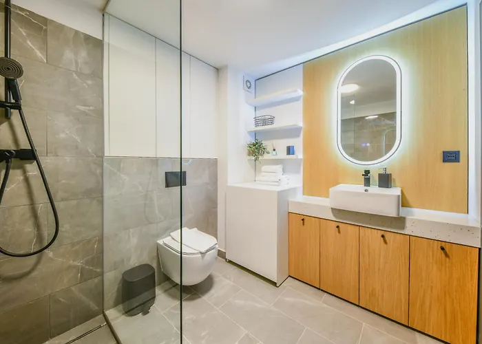 Peaceful W Terrace Apartment